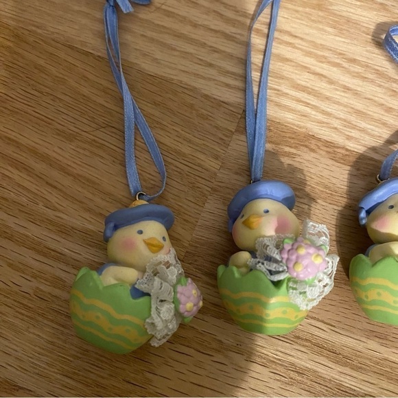 Vintage Avon Springtime Cuties Easter Ornament Bundle Lot Peep Chick Yellow - Picture 4 of 5